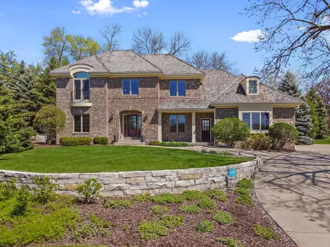 n79w12872 Country Clb, Menomonee Falls, WI 53051