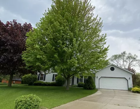 232 Cedar, West Bend, WI 53095