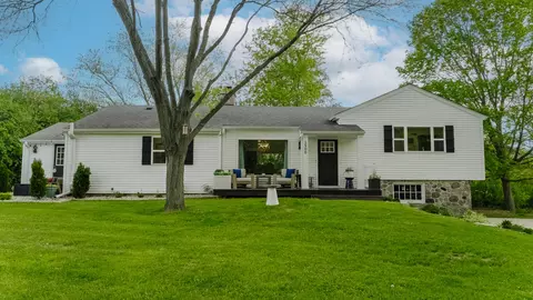 1800 Fairfax, Elm Grove, WI 53122