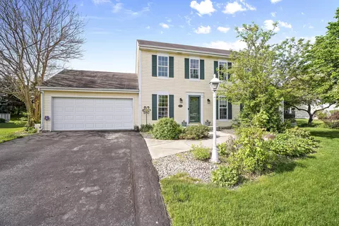 2533 W St Johns, Oak Creek, WI 53154