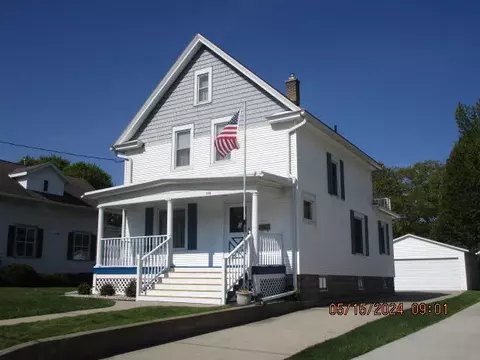 840 N 11th, Manitowoc, WI 54220