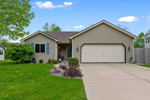 6910 Bay Wood, Racine, WI 53402
