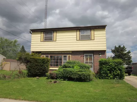 3255 Kennsington Sq, Sturtevant, WI 53177