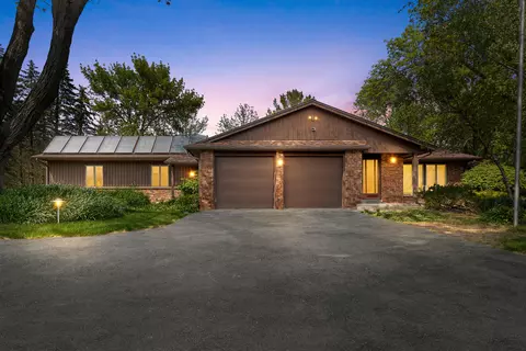 180 Stockton, Brookfield, WI 53005