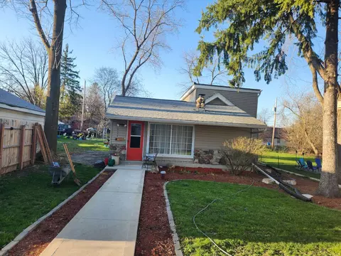 12524 W W Mdw, New Berlin, WI 53151