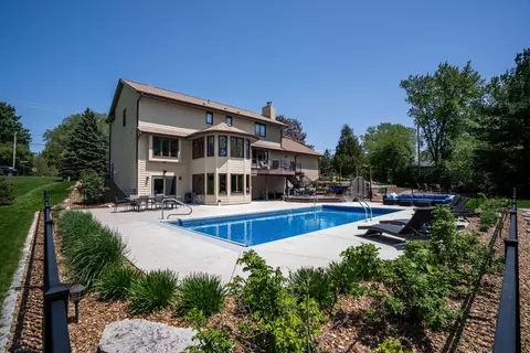 s70w13775 Tess Cors, Muskego, WI 53150