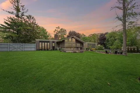 4623 Knollwood, Mount Pleasant, WI 53405