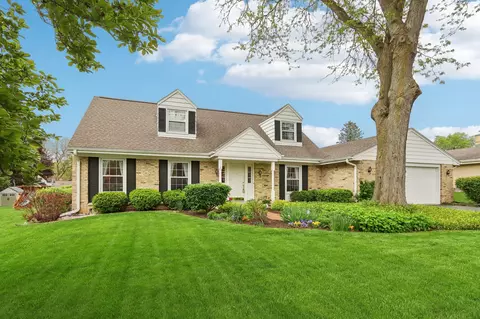 21850 Valiant, Brookfield, WI 53045