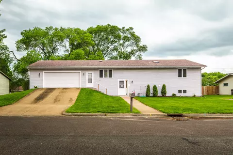 1229 Johnson, Onalaska, WI 54650