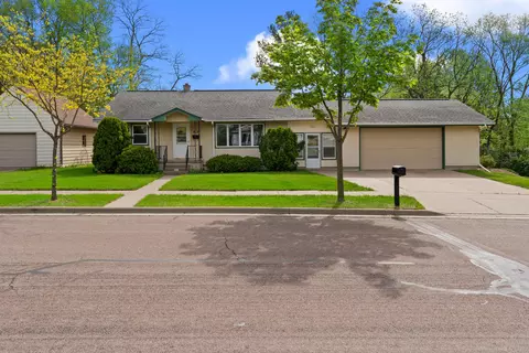 203 9th, Onalaska, WI 54650