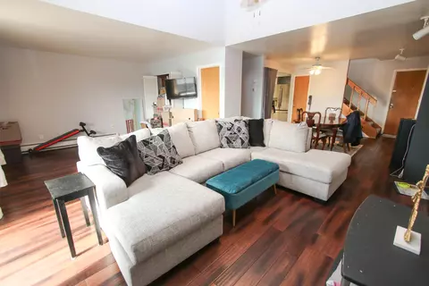 2025 E Greenwich #311, Milwaukee, WI 53211