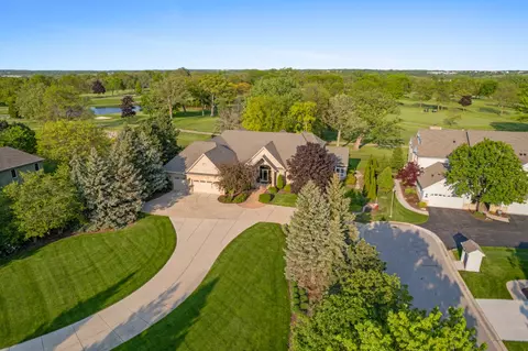 7402 W Hollyann, Franklin, WI 53132