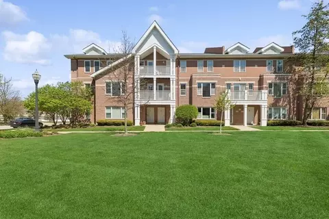 328 55th #B, Kenosha, WI 53140