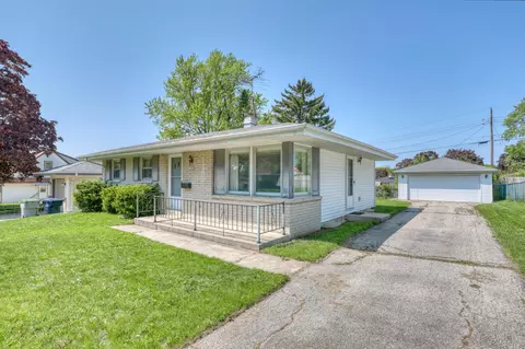 10906 W Stark, Milwaukee, WI 53225