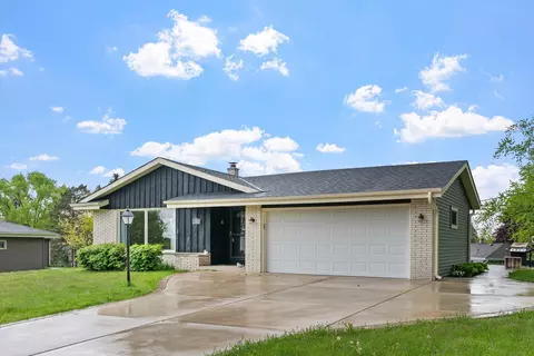 1913 17th, Grafton, WI 53024
