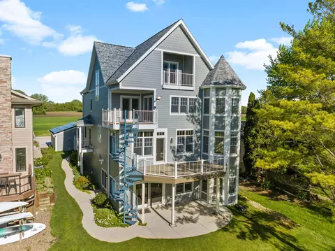 w166s8348 Kurtze, Muskego, WI 53150