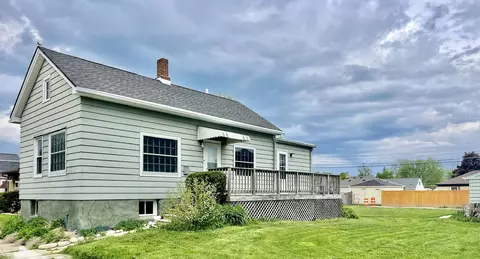 3325 8th, Racine, WI 53402