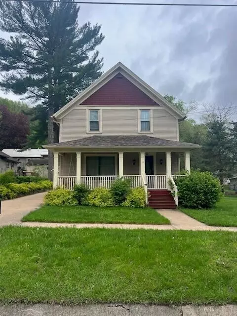 565 S Richland, Center, WI 53581