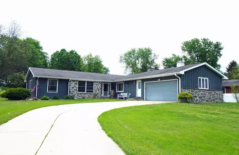 n9234 Donald Lane, Watertown, WI 53094