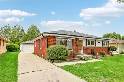 4851 N 89th, Milwaukee, WI 53225