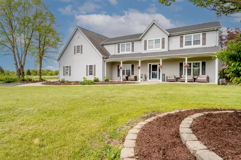 5147 Washington, Trenton, WI 53095