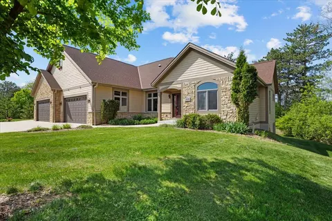 3090 N 186th, Brookfield, WI 53045
