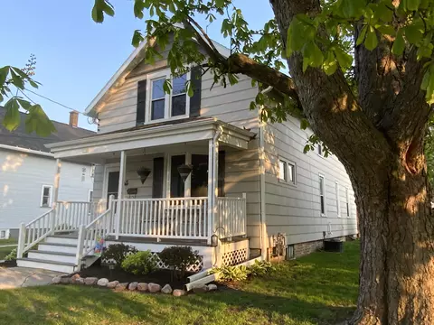 1105 Green, Manitowoc, WI 54220