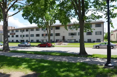 1414 Pine, La Crosse, WI 54601