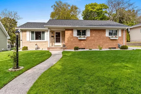 1618 S 11th, Manitowoc, WI 54220