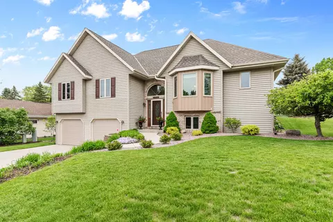 2817 Valley, West Bend, WI 53095
