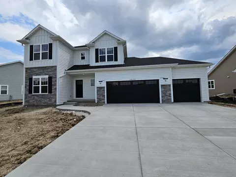 n58w17877 Timms Pr, Menomonee Falls, WI 53051
