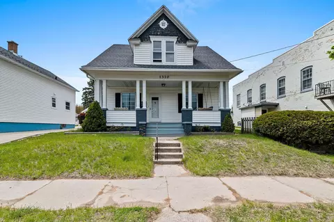 1310 S 15th, Manitowoc, WI 54220