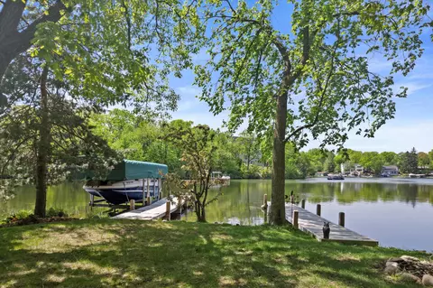 n53w34369 Road Q, Oconomowoc, WI 53069