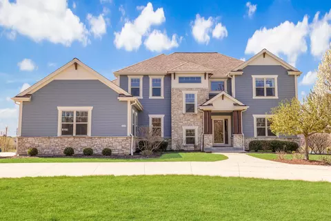 7095 W Oakview, Mequon, WI 53092