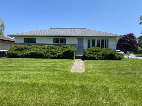8830 S Carol, Oak Creek, WI 53154