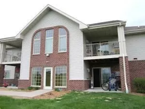 w1062 Marietta Avenue, Ixonia, WI 53036