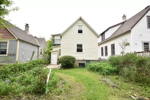3049 N Booth, Milwaukee, WI 53212