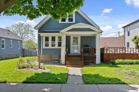 2209 E Vollmer, Milwaukee, WI 53207