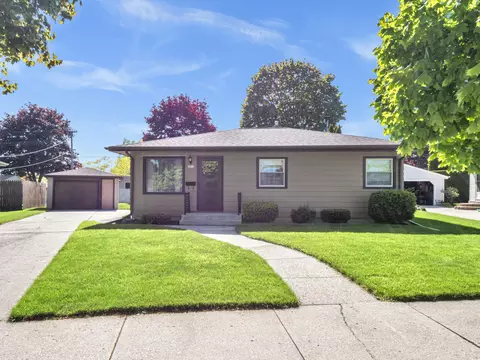 2832 S 11th, Sheboygan, WI 53081