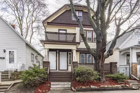 2864 N Pierce #2866, Milwaukee, WI 53212