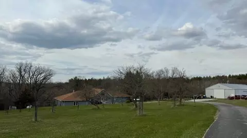 w590 Kearney Road, Spring Prairie, WI 53105
