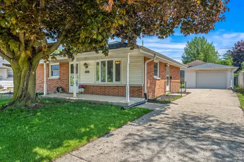 5334 S Nicholson, Cudahy, WI 53110