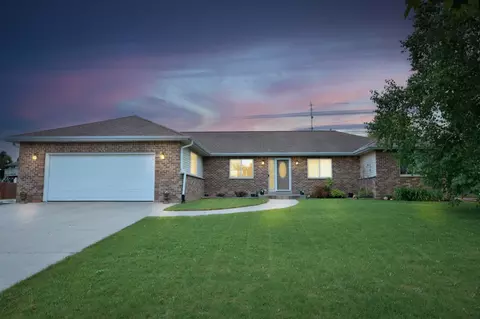 544 Timberline, Slinger, WI 53086