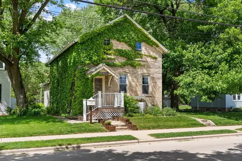 n50w6432 Western, Cedarburg, WI 53012