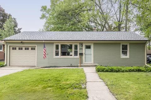 219 Hoover, Waukesha, WI 53186