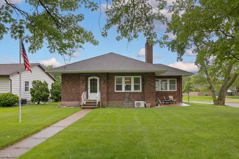 1104 25th, La Crosse, WI 54601
