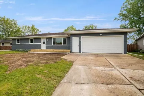 1401 Hubbard, Manitowoc, WI 54220
