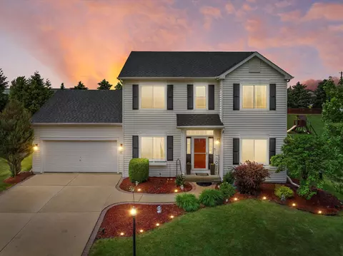 w1178 Fieldcress Court, Ixonia, WI 53036