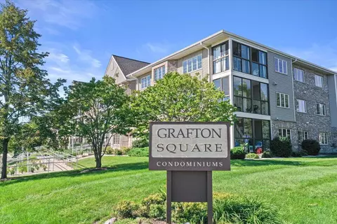2117 1st #207, Grafton, WI 53024