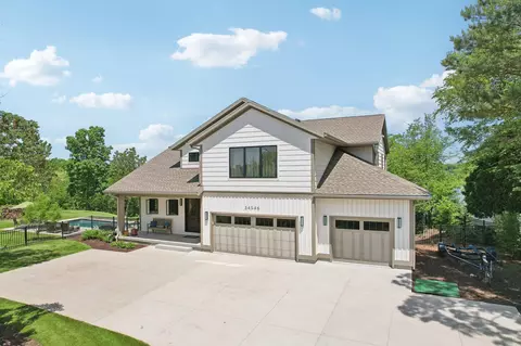 34546 Valley, Summit, WI 53066